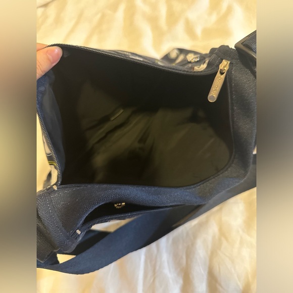 LeSportsac deluxe every day bag - Picture 2 of 5